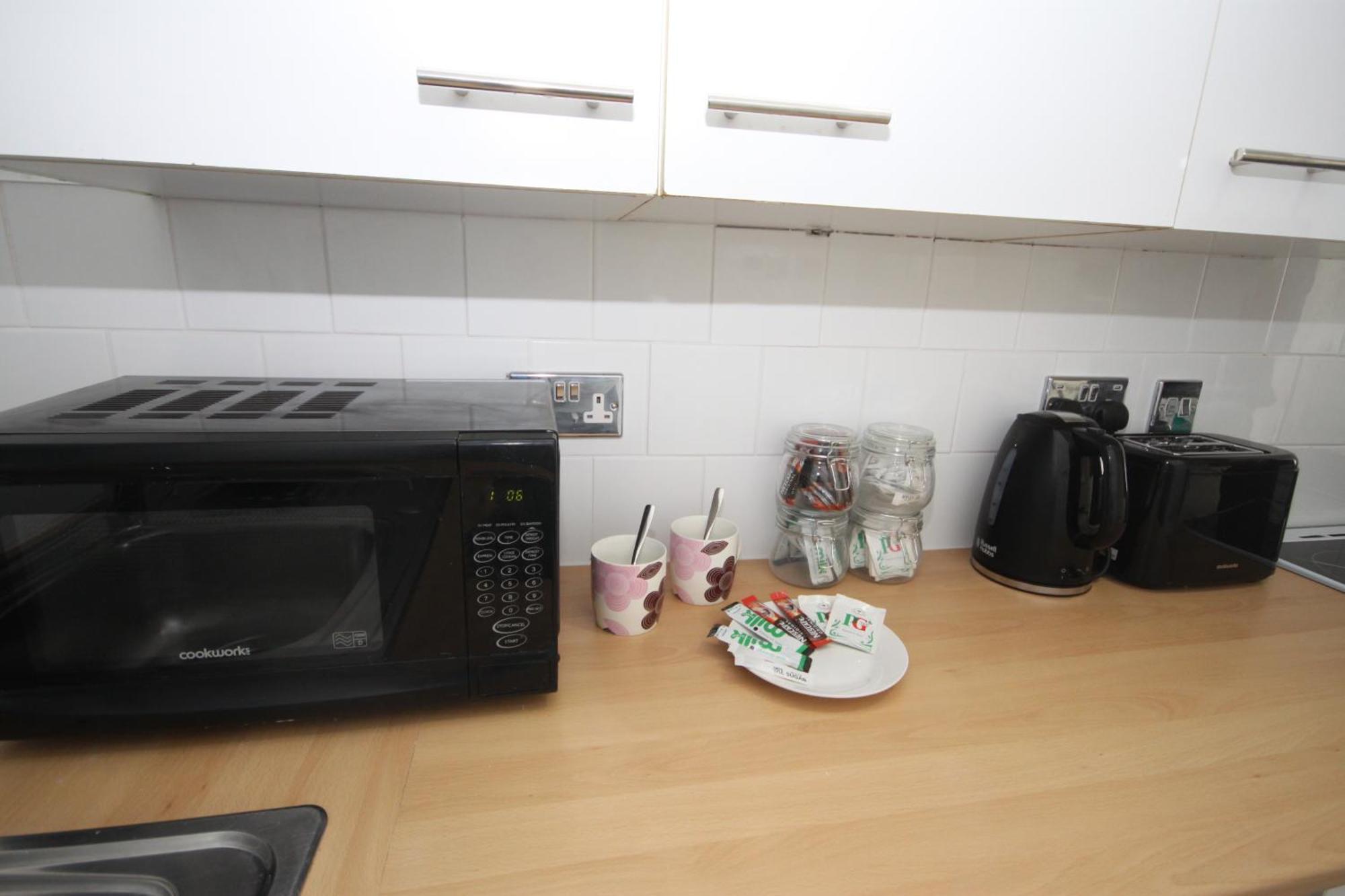 Barton Beachside - Stylish Studio Apartment, Double & Single - Central Beach & Promenade Location - Over 21'S, Family Friendly Only, Id Required Blackpool Exterior foto