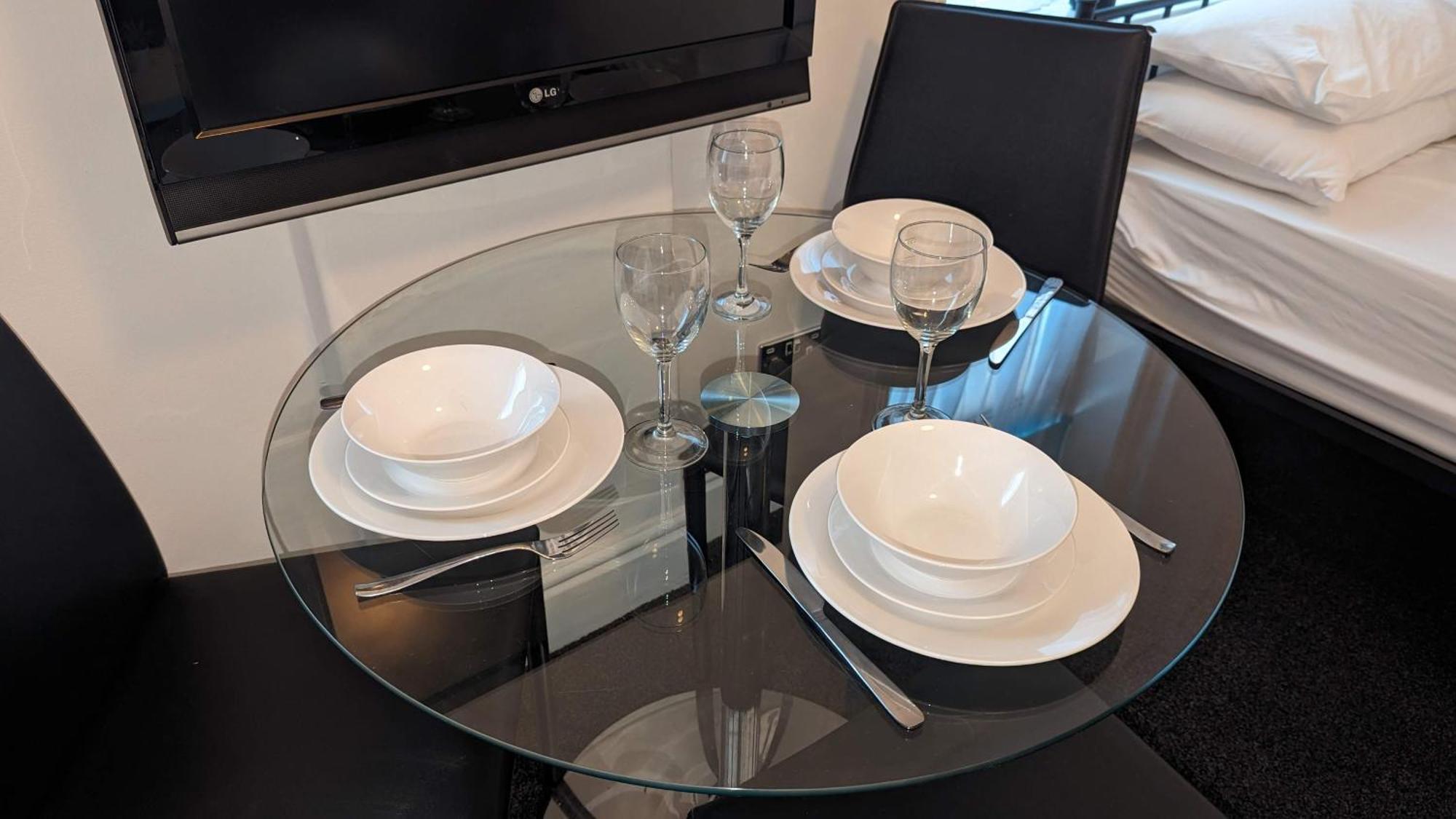 Barton Beachside - Stylish Studio Apartment, Double & Single - Central Beach & Promenade Location - Over 21'S, Family Friendly Only, Id Required Blackpool Exterior foto